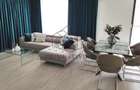 Apartament situat la etajul doi al unui bloc cu 3 etaje