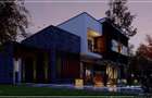 Casa individuala de lux cu 5 camere. Teren 700 mp. Comision 0 - 4