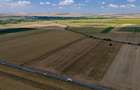 Vând teren agricol la șosea de 30.000mp în Iazurile comuna Valea Nucarilor 