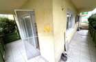 2 camere, Andrei Muresanu, Grand Hotel Italia, Trifoiului, Parcare