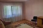 De inchiriat apartament 2 camere, situat etaj 1 in bloc mic, zona Hotel Vrancea. - 1