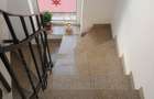 Vanzare vila zona Titulescu cu trei apartamente piscina garaj  gradina foisor - 11