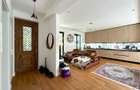 Vila cu 5 camere // * 565 mp gradina* // Tunari - 8