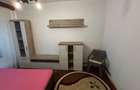 Grivitei decomandat parter/8 mobilat+utilat 300 euro - 2