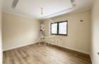 Duplex cu perete dublu, 4 camere si 3 bai finalizat, toate utilitatile - 7