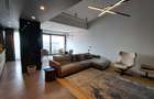 APARTAMENT 8 CAMERE CU SCARA INTERIOARA TIP LOFT -ULTRA LUX - 1