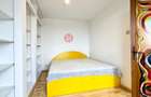 SE INCHIRIAZA micro-apartament tineresc, 2 camere, etaj 4 (cu sarpanta), situat - 2