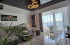 2 camere lux,zona hotel Rex Mamaia,etaj 8 din 10,vedere frontala la lac si mare - 6