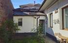Casa finisata la curte comuna, 56 mp, 2 camere - zona Centrala - 12