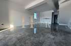4 camere.Despartit prin camera tehnica.Proiect Deosebit - 6