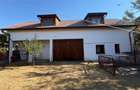 Casa singur in curte - 1063 mp teren - Selimbar