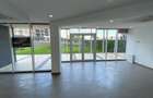 Spatiu comercial SAD, 75mp , zona Baader - 5