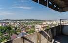 APARTAMENT  CU 3 CAMERE,  IN INIMA ORASULUI, LICEUL NATIONAL - 20