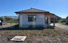 Casa de vanzare, 111 mp, 800 mp de teren, zona Chintelnic
