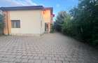 Casa de inchiriat Gulia - 5 camere - 19