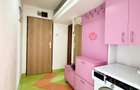 SE INCHIRIAZA micro-apartament tineresc, 2 camere, etaj 4 (cu sarpanta), situat - 5