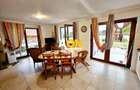 Casa D+P+1E, 6 camere, 1024 mp teren, Barabant - 9