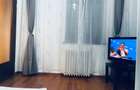 aprtament 3 camere-Medicina, parcare, liber din data de 05.07.26 - 10