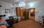 Oportunitate - Casă în zonă centrală - 2