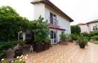 Casa de vanzare 4 camere, zona Otopeni, Odai - 1