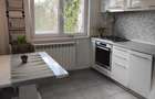 Apartament 3 camere, decomandat 74 mp, 2 bai, ac, metrou , zona Lujerului