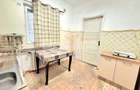 Apartament in Vilă interbelică | curte 250 mp, la 5 min metrou - 10