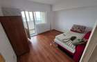 Apartament 4 camere zona Poarta 6