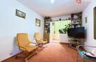 Apartament cu 3 camere, la etajul 1, de vanzare in zona Lipovei - 2