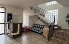 CASA  STREJNICU  5 CAMERE - 2