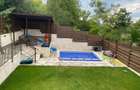 Casa cu piscina incalzita in Gruia - 2