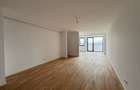 Apartament 3 camere langa lac/ imobil nou/ comision 0 - 2