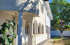 Vila superba 8 camere ,stil conac Brancovenesc - 4