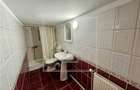Casa de inchiriat - spatiu birouri/comercial - 6 camere - 200 mpu - 23
