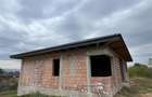 Casa la rosu cu 4 camere 2 bai Ocolis - 12