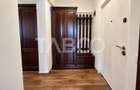 Apartament de inchiriat etaj 3 parcare proprie bloc cu lift Piata Cluj