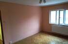 Vând apartament 3 camere - 2