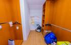 Casă cu 7 camere, 10 ari de vânzare la drumul principal cu 2 intrari - 19