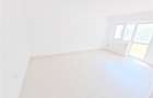 Apartament 3 decomandate, etaj 1, renovat, zona Ura