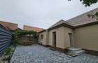 Casa moderna cu 3 camere 2 bai dressing curte zona Centrala - 19