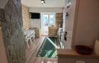 Apartament 2 camere renovat/mobilat/utilat , cu vedere către munte !