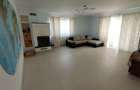 INCHIRIEZ casa 5 camere decomandate ,cu garaj,zona Calea Cisnadiei