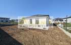 Casa parter | Str. Miorita | 4 camere | Teren 463 mp | La 5 minute de bulevard - 3