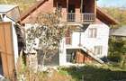 CASĂ CU DOUĂ LOCUINȚE ȘI TEREN DE 897 MP – RUNCU, DÂMBOVIȚA - 1