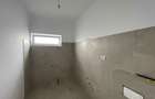 Duplex despartit prin camera tehnica | 5 camere 3 bai | Ghiroda | Asfalt