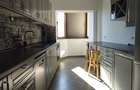 3  camere  /prima inchiriere/13  Septembrie/vis  a vis  de  Catedrala - 4