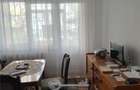 Apartament 3 camere decomandat | Podu Roș - 300€ negociabil - 1