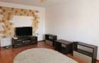 Apartament cu 3 camere, decomandat, zona Nicolina - Piata Nicolina - 1
