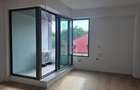 Studio Lux, Bloc Boutique Timpuri Noi - 3