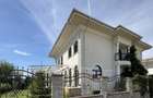 Vilă reprezentativă, 8 camere, 5 băi,  Rezidență,  Office, Mixed Use - 1