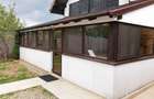 Vilă 5 dormitoare, 4 băi, 2 248mp teren, piscină. Preț: 229 000 E. - 10